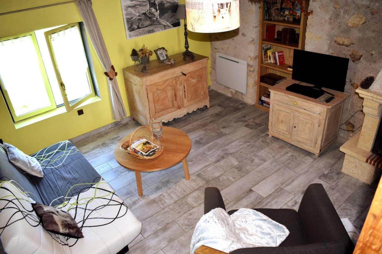 La Taniere Du Loupblanc, 8mn Du Zoo De Beauval Holiday home