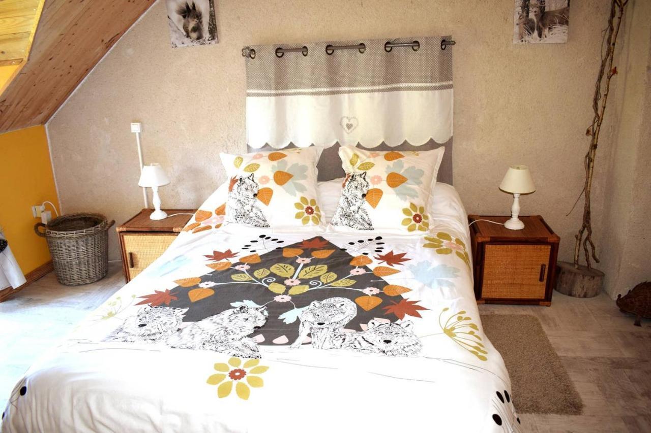 La Taniere Du Loupblanc, 8mn Du Zoo De Beauval Holiday home *