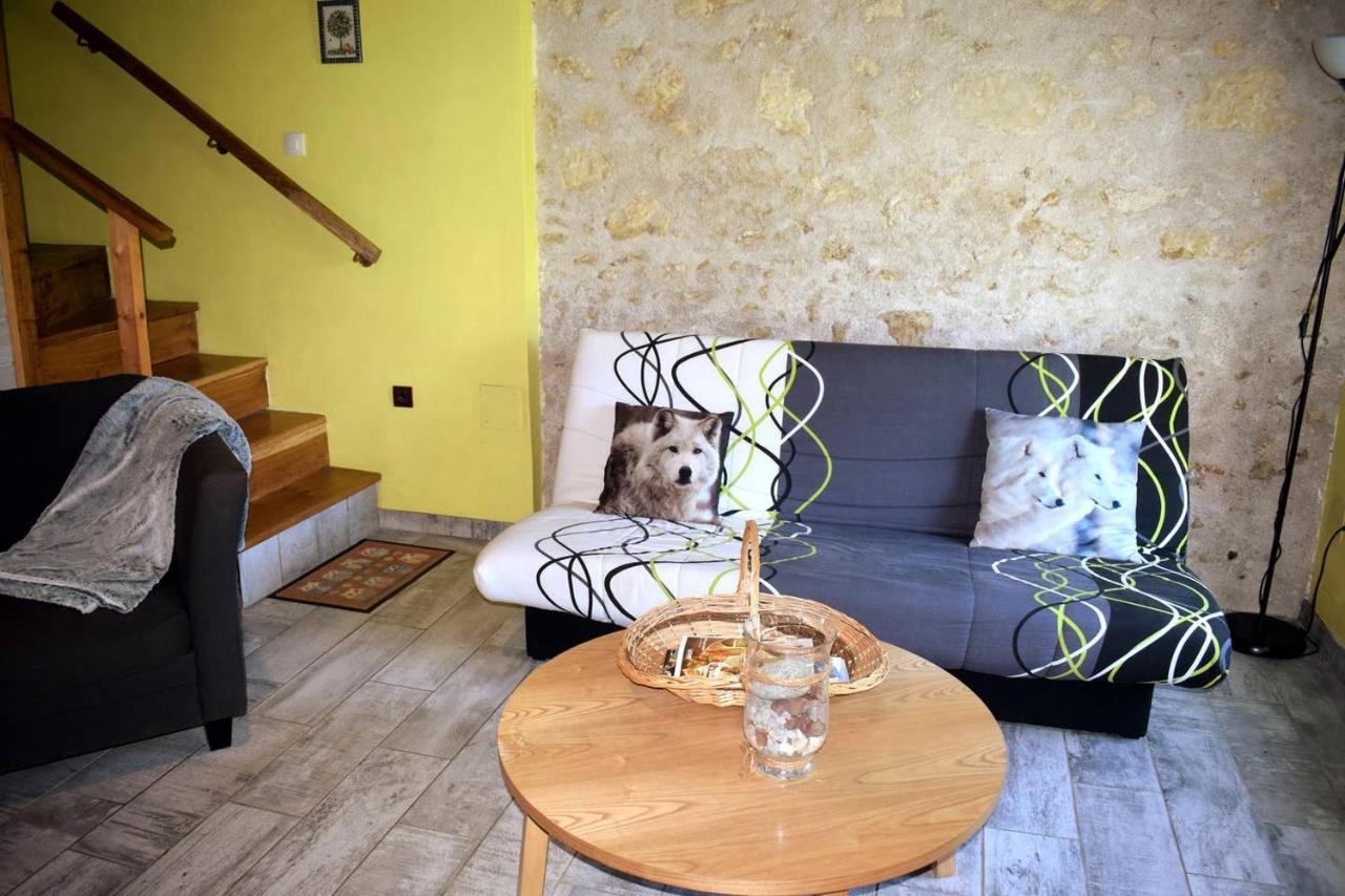 La Taniere Du Loupblanc, 8mn Du Zoo De Beauval Holiday home Chateauvieux (Loir-et-Cher)